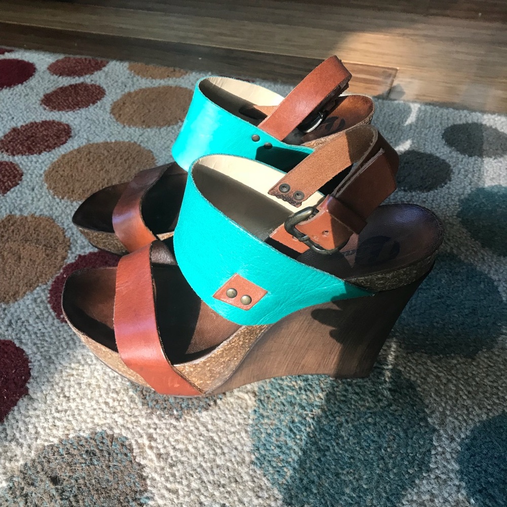 Leather wooden wedges